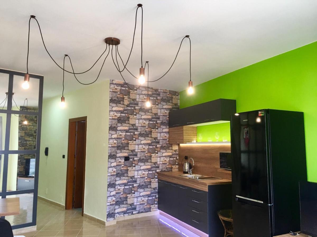 Luxury Holiday In Royal Apartment For King And Queen Sarandë Exterior foto