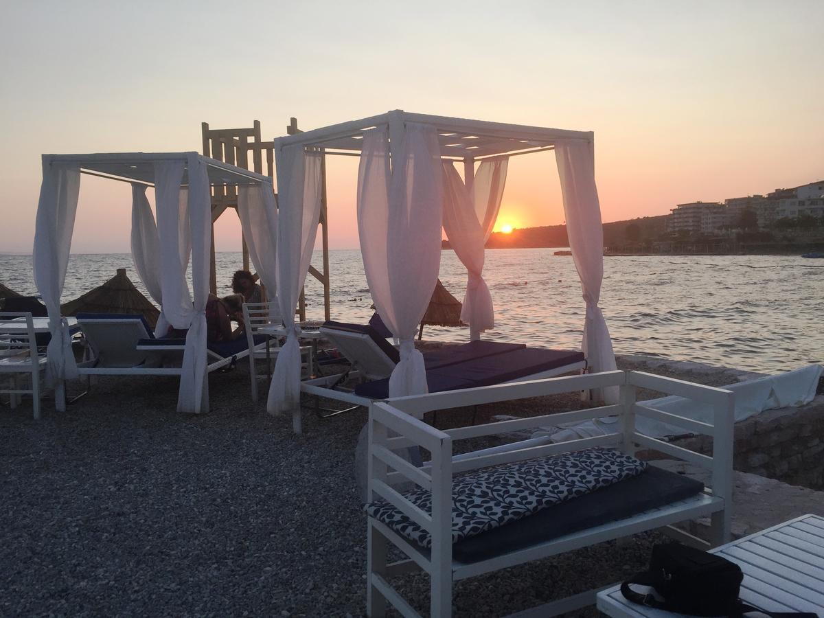 Luxury Holiday In Royal Apartment For King And Queen Sarandë Exterior foto